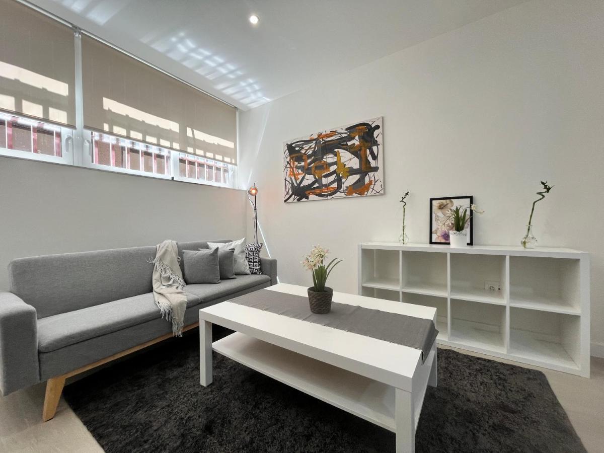 Acogedor Infanta Mercedes Apartment Madrid Bagian luar foto
