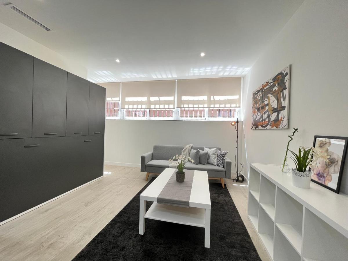 Acogedor Infanta Mercedes Apartment Madrid Bagian luar foto