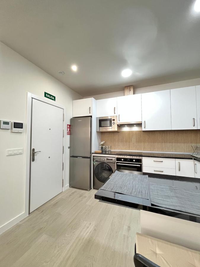 Acogedor Infanta Mercedes Apartment Madrid Bagian luar foto