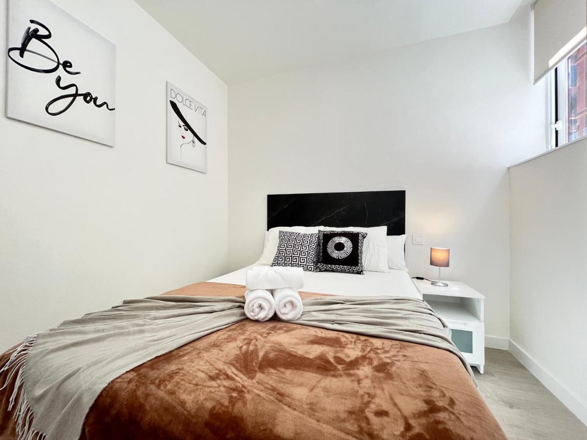 Acogedor Infanta Mercedes Apartment Madrid Bagian luar foto