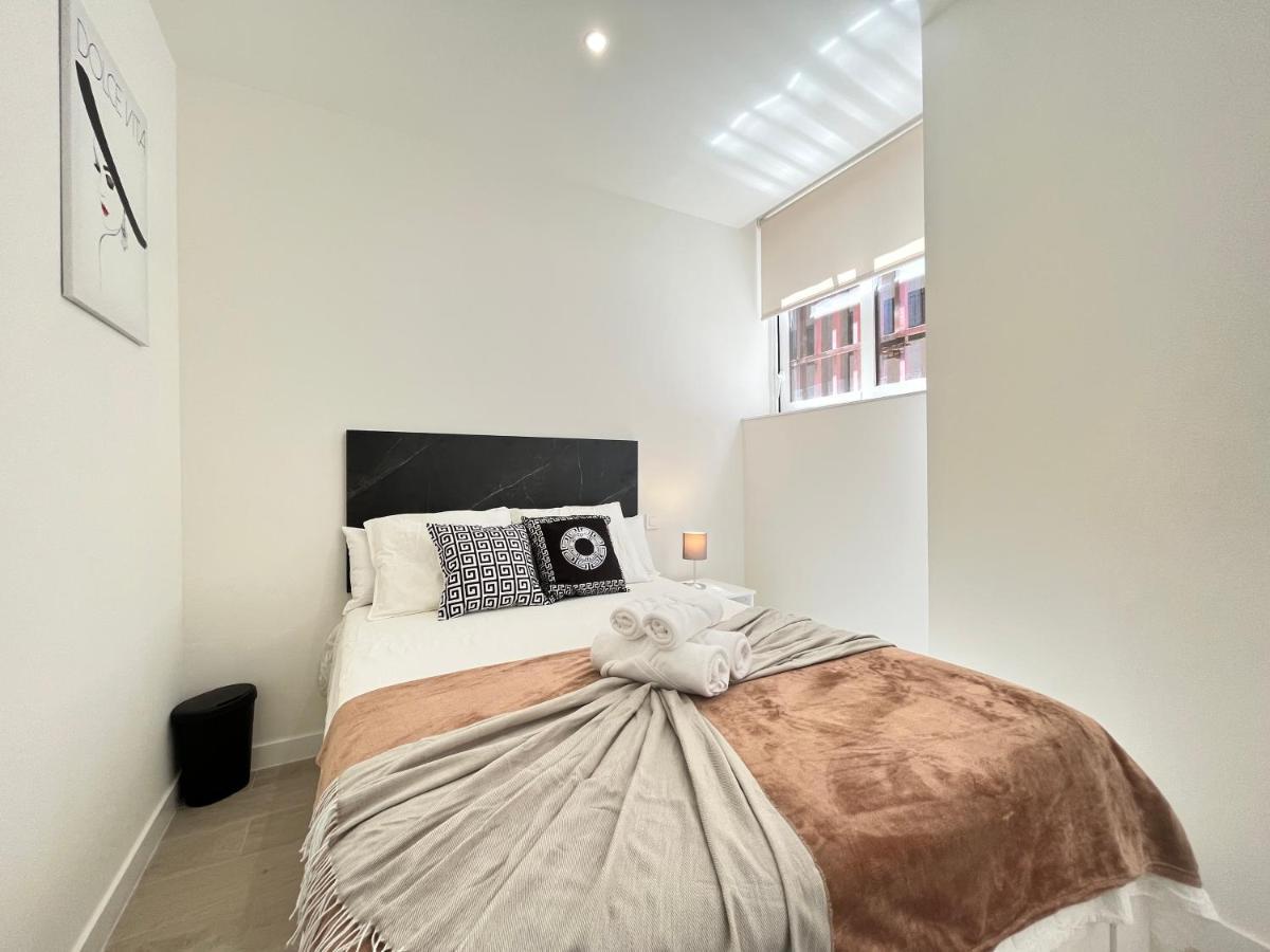 Acogedor Infanta Mercedes Apartment Madrid Bagian luar foto